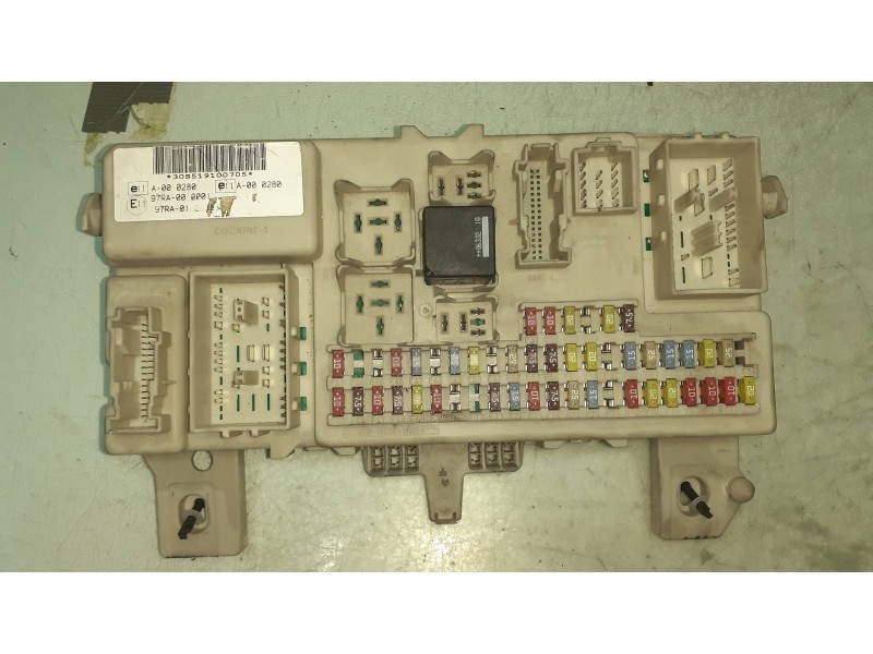 Recambio de caja reles / fusibles para ford focus berlina (cap) ambiente (d) referencia OEM IAM 4M5T14A073  