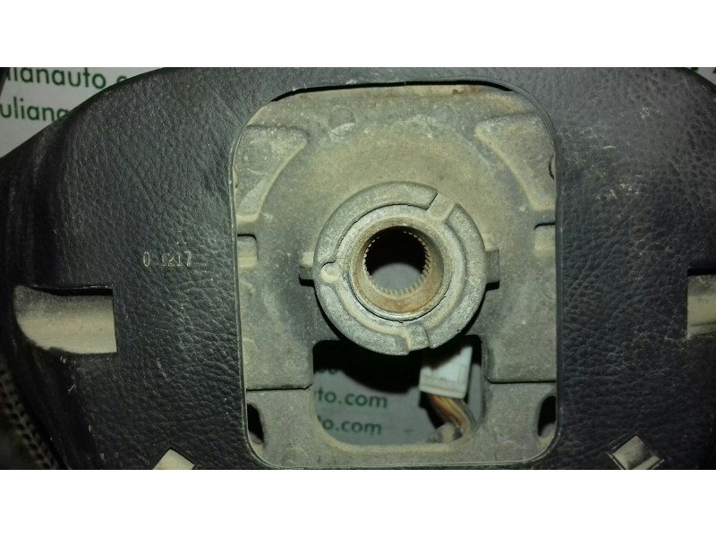 Recambio de volante para hyundai santa fe (sm) 2.0 gls crdi referencia OEM IAM 561002B000 MULTIFUNCION PIEL