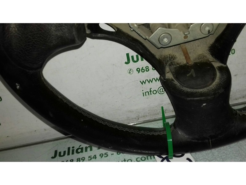 Recambio de volante para mazda 323 berlina c/f/s (ba) 1.5 c referencia OEM IAM 6740  PIEL