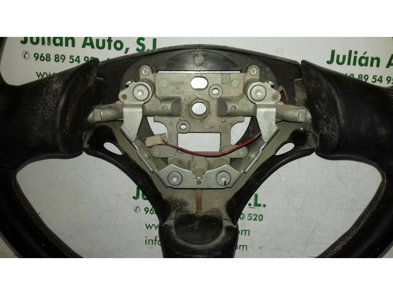 Recambio de volante para mazda 323 berlina c/f/s (ba) 1.5 c referencia OEM IAM 6740  PIEL