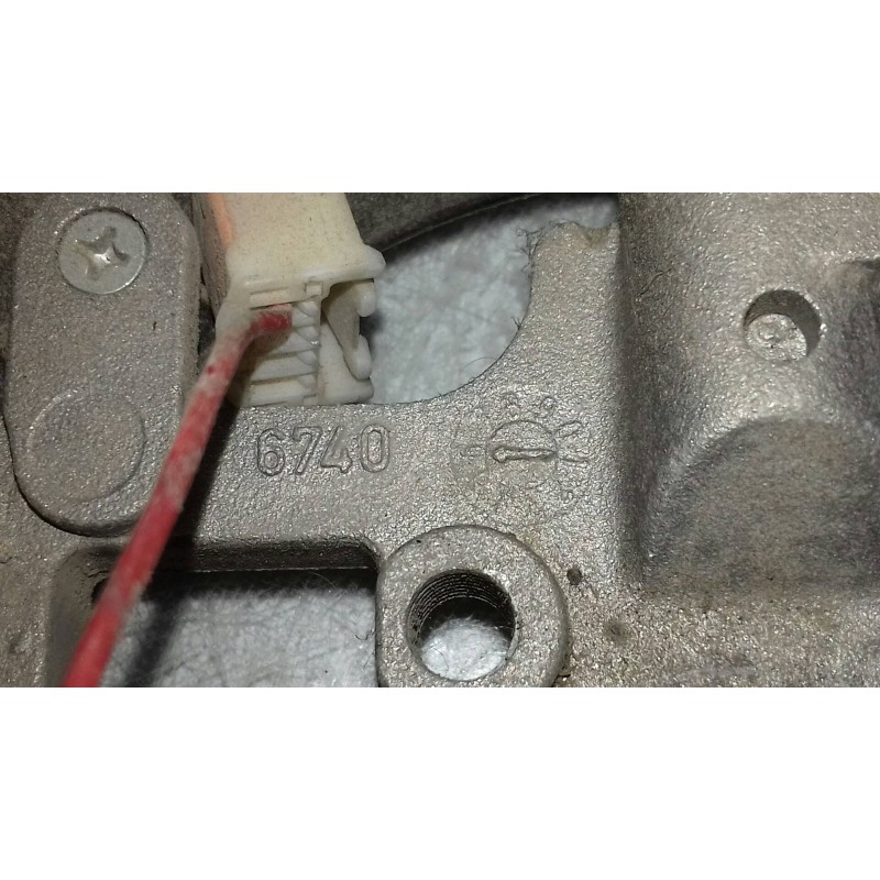 Recambio de volante para mazda 323 berlina c/f/s (ba) 1.5 c referencia OEM IAM 6740  PIEL