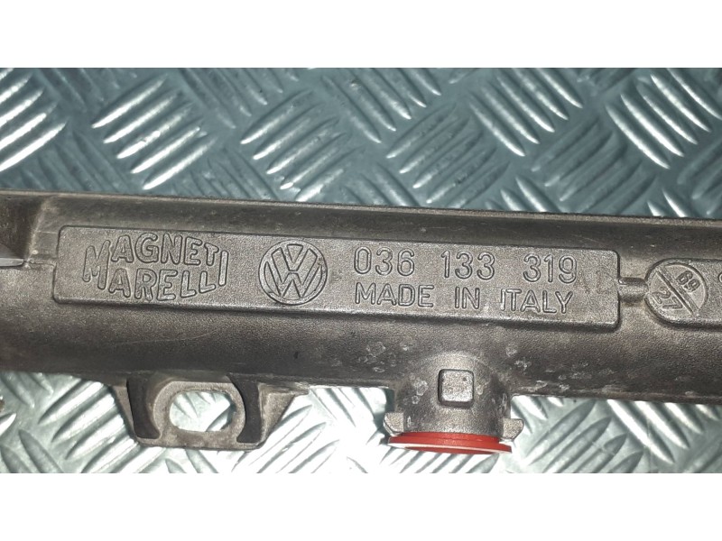 Recambio de rampa inyectora para volkswagen golf iv berlina (1j1) básico referencia OEM IAM 036133319  MAGNETI MARELLI Recambio de rampa inyectora para volkswagen golf iv berlina (1j1) básico referencia OEM IAM 036133319  MAGNETI MARELLI