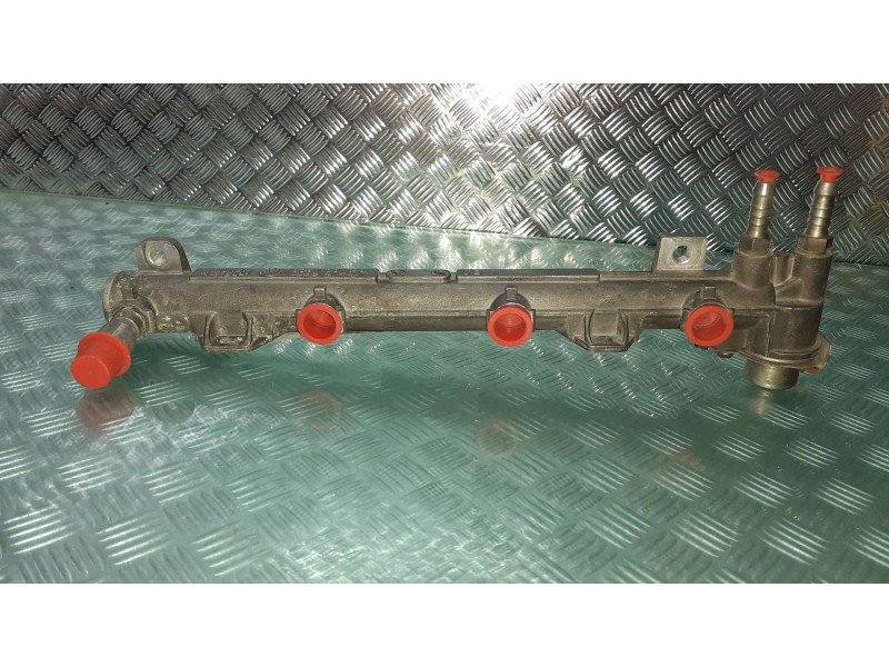 Recambio de rampa inyectora para volkswagen golf iv berlina (1j1) básico referencia OEM IAM 036133319  MAGNETI MARELLI Recambio de rampa inyectora para volkswagen golf iv berlina (1j1) básico referencia OEM IAM 036133319  MAGNETI MARELLI