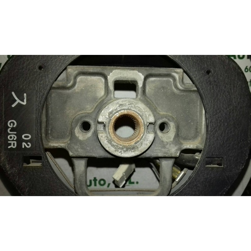 Recambio de volante para mazda 6 berlina (gg) 1.8 active (4-ptas.) referencia OEM IAM GS12000720 MULTIFUNCION PIEL