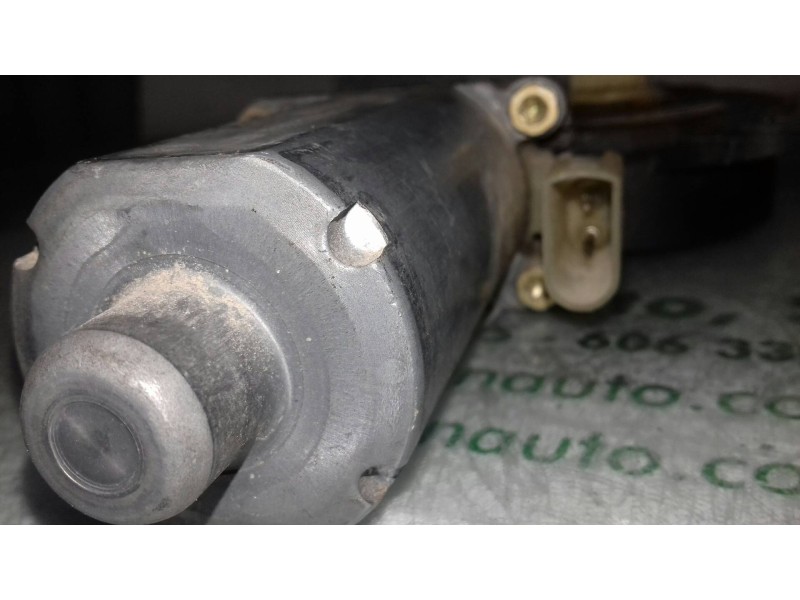 Recambio de motor elevalunas delantero izquierdo para ford fiesta (cbk) ambiente referencia OEM IAM 0130821938  2 PINES