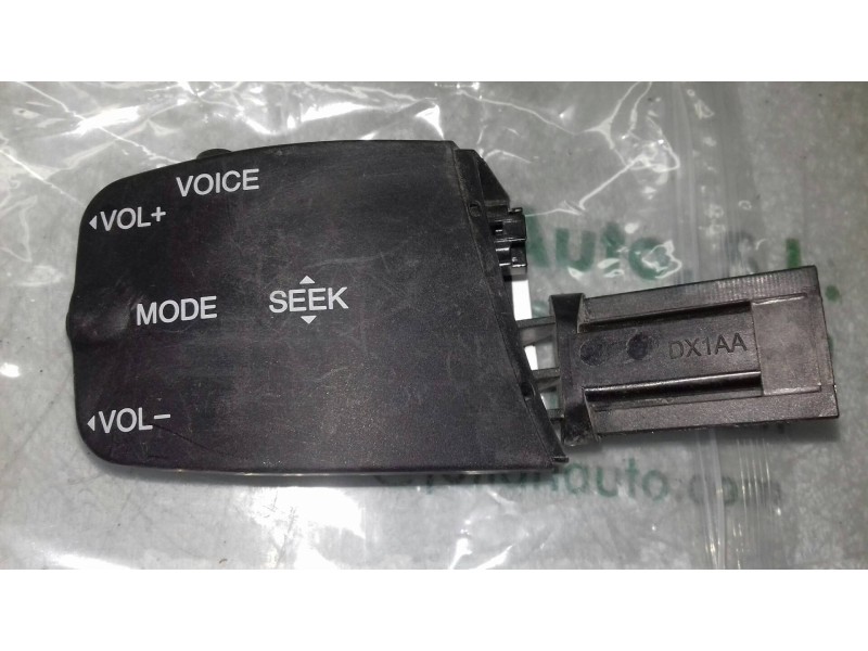 Recambio de mando multifuncion para ford focus berlina (cap) ambiente (d) referencia OEM IAM 758709  3 PINES