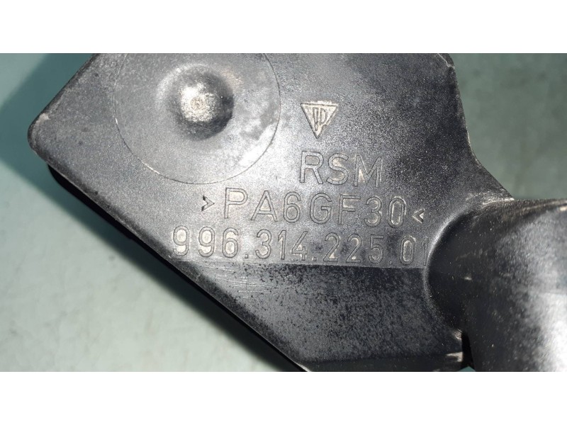 Recambio de deposito expansion para porsche 911 (typ 996) referencia OEM IAM 99631422501  