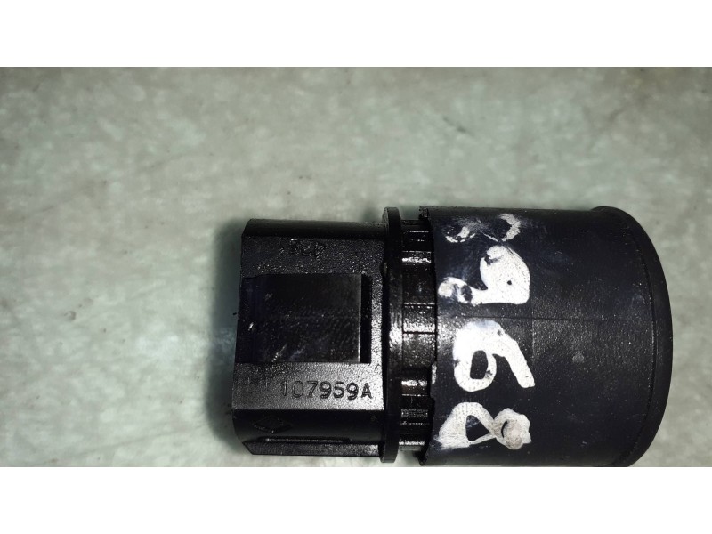 Recambio de interruptor para renault scenic ii confort authentique referencia OEM IAM 107959A 28406 START / STOP