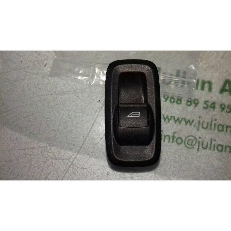 Recambio de mando elevalunas delantero derecho para ford fiesta (cb1) ambiente referencia OEM IAM 8A6T14529AB  