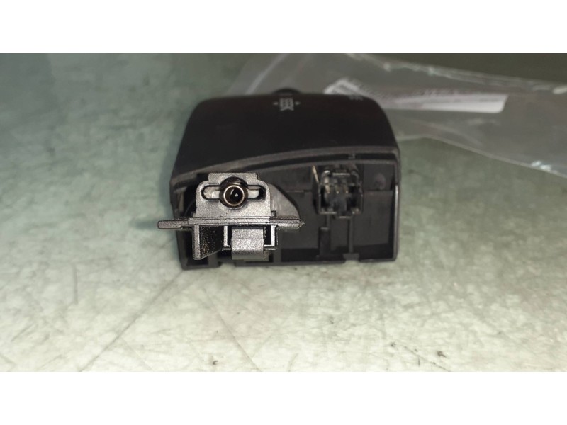 Recambio de mando multifuncion para ford focus berlina (cap) ambiente (d) referencia OEM IAM 3M5T14K147BE  RADIO