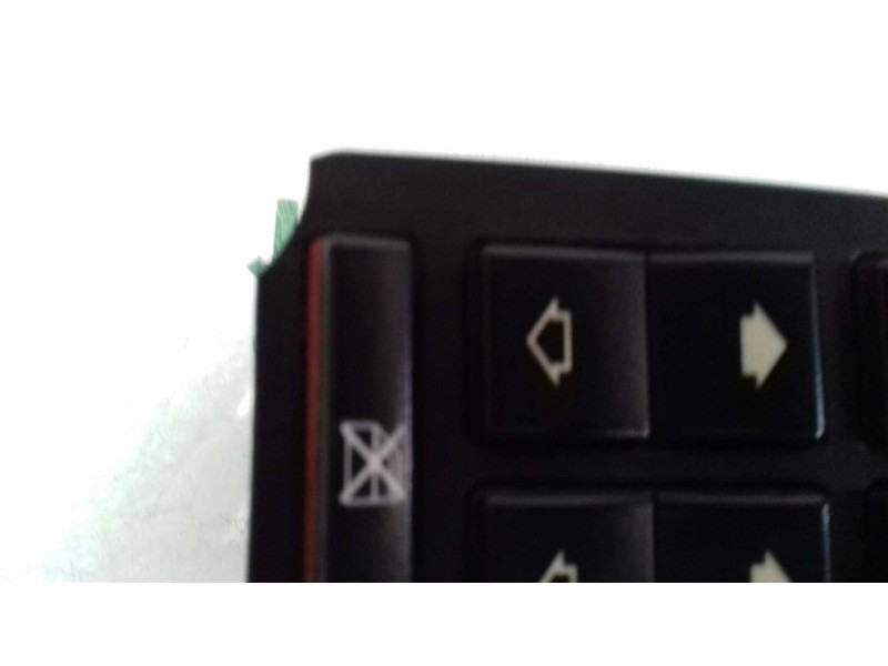 Recambio de mando elevalunas delantero izquierdo para bmw serie 5 berlina (e39) 520i referencia OEM IAM 8380645  