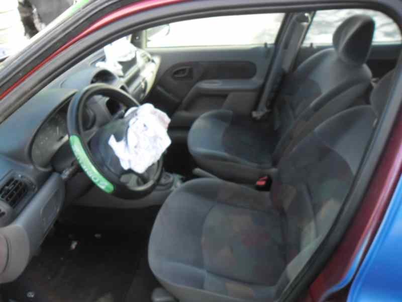 renault clio ii fase i (b/cbo) del año 2000