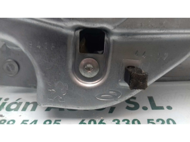 Recambio de elevalunas delantero derecho para citroen c3 pure tech referencia OEM IAM 9214317 9813093380 ELECTRICO