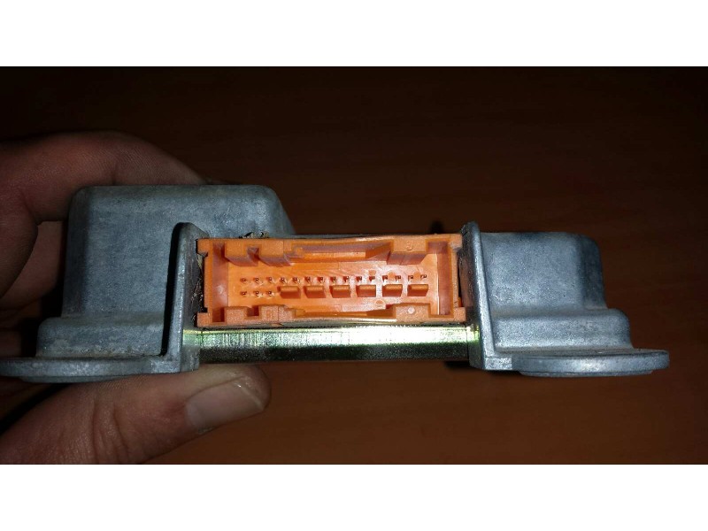 Recambio de centralita airbag para peugeot 406 berlina (s1/s2) srdt referencia OEM IAM 550539600 9628757080 AUTOLIV Recambio de centralita airbag para peugeot 406 berlina (s1/s2) srdt referencia OEM IAM 550539600 9628757080 AUTOLIV