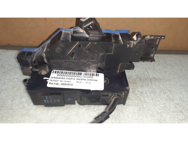 Recambio de cerradura puerta trasera derecha para peugeot 207 confort referencia OEM IAM 24097816 24099158 ELECTRICA