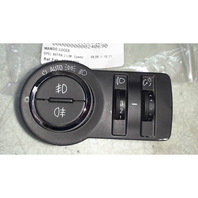 Recambio de mando luces para opel astra j lim. cosmo referencia OEM IAM 13268702 CONECTOR 9 PINES 251507