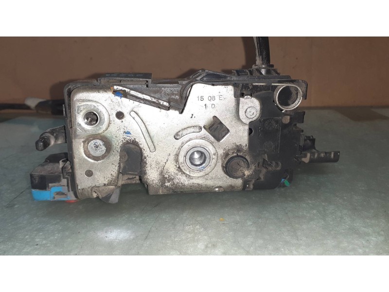 Recambio de cerradura puerta trasera derecha para peugeot 207 confort referencia OEM IAM 24097816 24099158 ELECTRICA