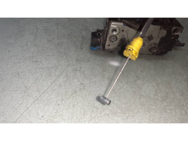 Recambio de cerradura puerta trasera derecha para peugeot 207 confort referencia OEM IAM 24097816 24099158 ELECTRICA