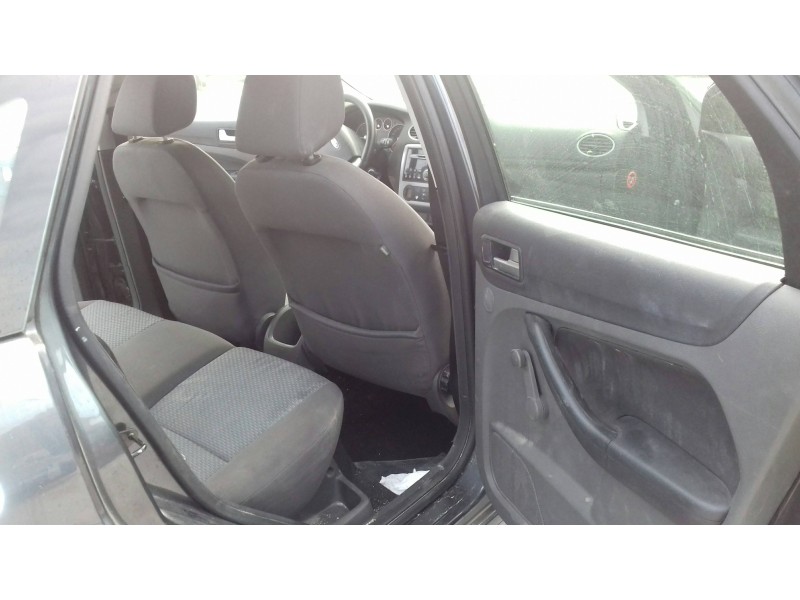 ford focus berlina (cap) del año 2006