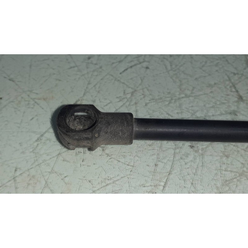 Recambio de amortiguadores maletero / porton para peugeot 207 confort referencia OEM IAM 9647295480 9345TZ 0425N