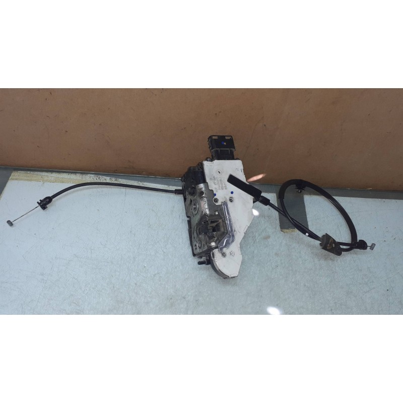 Recambio de cerradura puerta delantera derecha para peugeot 207 confort referencia OEM IAM 24099816 24094156 ELECTRICA