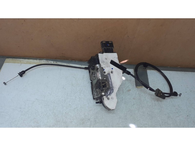 Recambio de cerradura puerta delantera derecha para peugeot 207 confort referencia OEM IAM 24099816 24094156 ELECTRICA