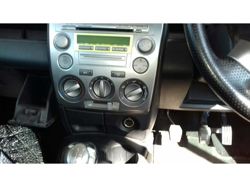 mazda 2 berlina (dy) del año 2004