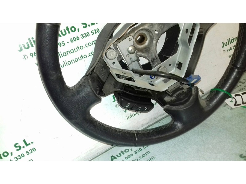 Recambio de volante para toyota yaris (ksp9/scp9/nlp9) básico referencia OEM IAM 1016629904 MULTIFUNCION PIEL