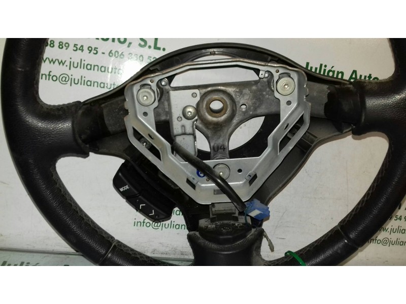 Recambio de volante para toyota yaris (ksp9/scp9/nlp9) básico referencia OEM IAM 1016629904 MULTIFUNCION PIEL