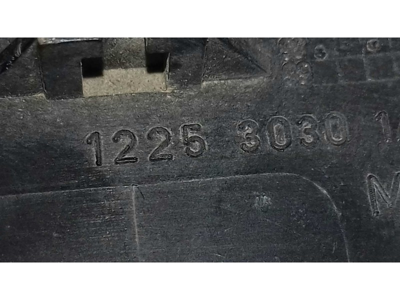 Recambio de cristal retrovisor derecho para citroen saxo 1.5 d x referencia OEM IAM 12253030  