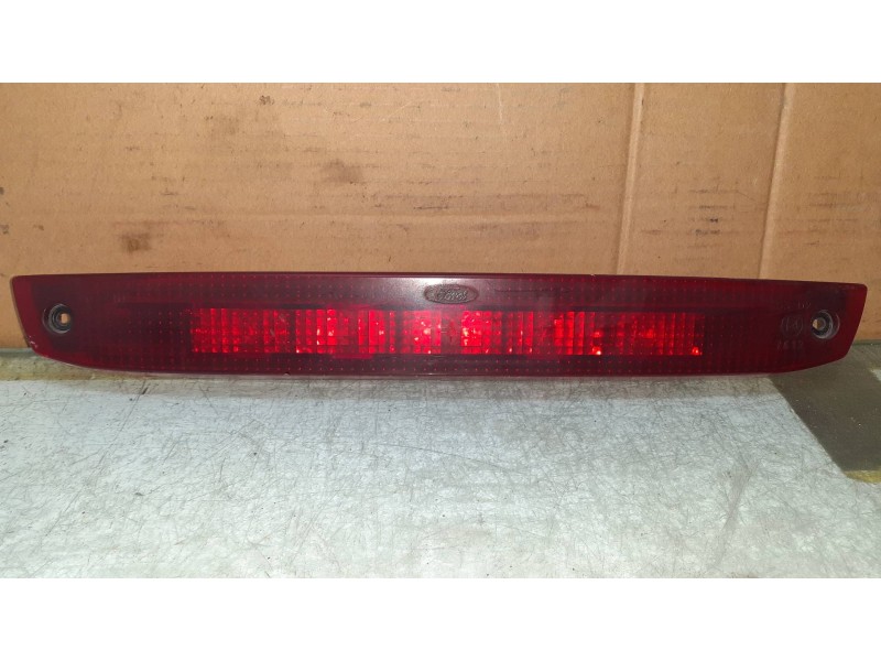 Recambio de luz central de freno para ford focus berlina (cap) ambiente (d) referencia OEM IAM 4M5113A613AD  5XW5W