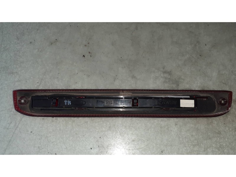 Recambio de luz central de freno para ford focus berlina (cap) ambiente (d) referencia OEM IAM 4M5113A613AD  5XW5W