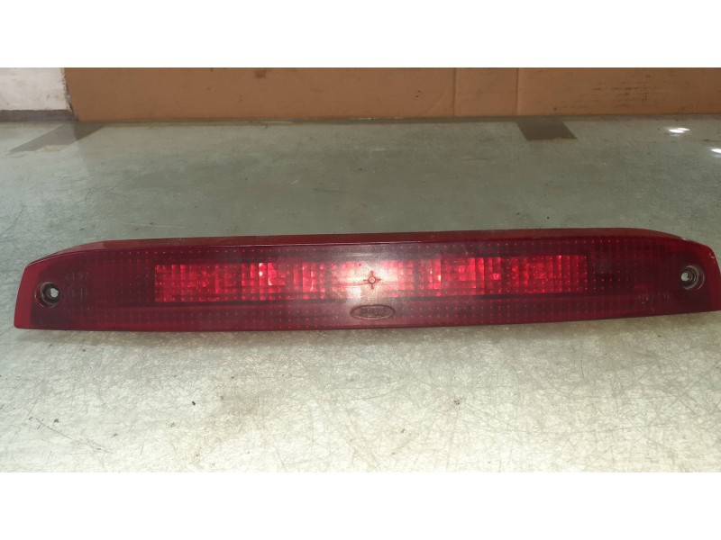 Recambio de luz central de freno para ford focus berlina (cap) ambiente (d) referencia OEM IAM 4M5113A613AD  5XW5W