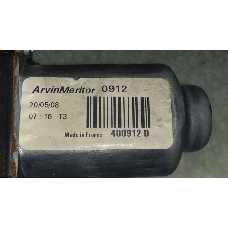 Recambio de elevalunas delantero derecho para peugeot 207 1.4 hdi referencia OEM IAM 9681162260 400912D ELECTRICO
