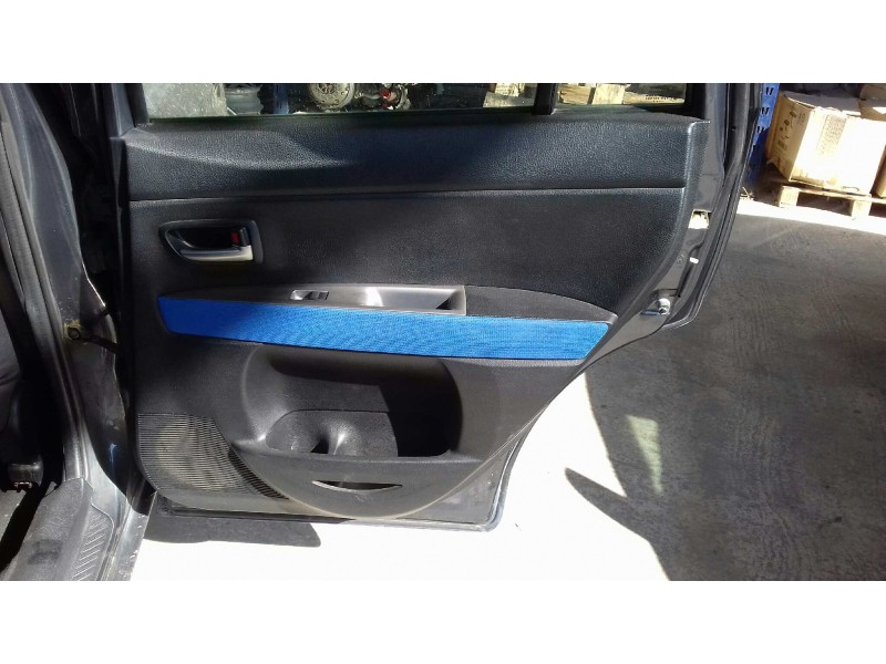 mazda 2 berlina (dy) del año 2004