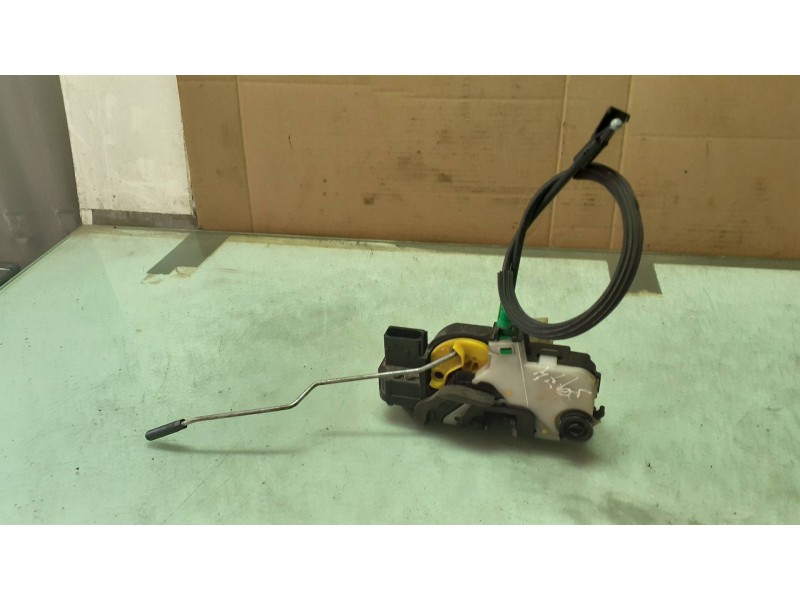Recambio de cerradura puerta trasera izquierda para opel astra j lim. cosmo referencia OEM IAM 3023881LH2  ELECTRICA