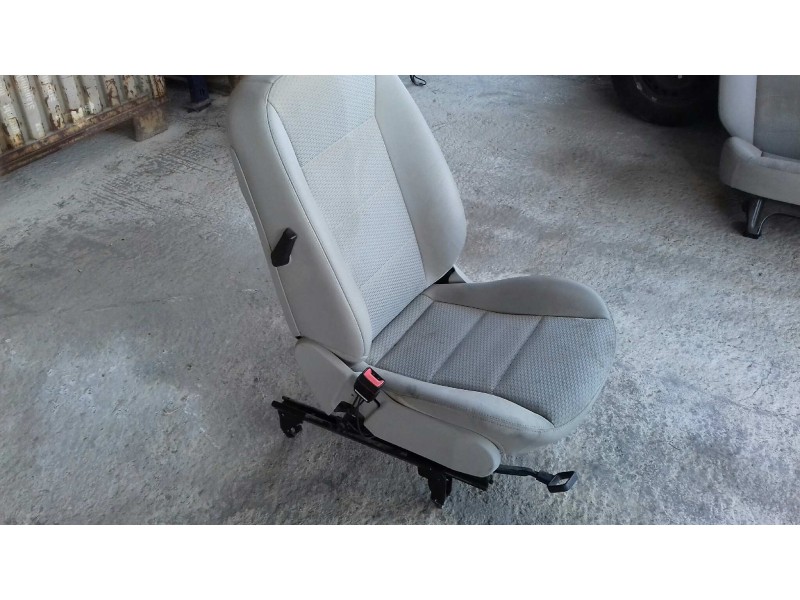 Recambio de juego asientos completo para mercedes-benz clase b (w245) 180 cdi (245.207) referencia OEM IAM   