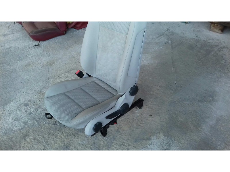 Recambio de juego asientos completo para mercedes-benz clase b (w245) 180 cdi (245.207) referencia OEM IAM   