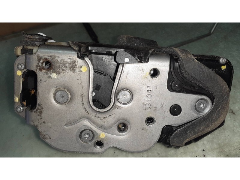 Recambio de cerradura puerta delantera derecha para opel astra j lim. cosmo referencia OEM IAM 3023880RH2  ELECTRICO