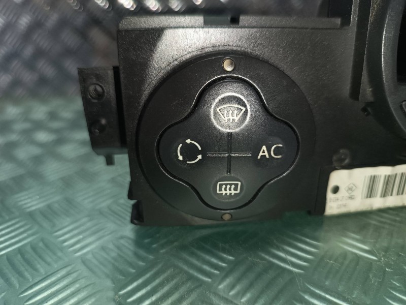 Recambio de mando climatizador para renault megane ii berlina 5p authentique referencia OEM IAM 8200312940  VALEO