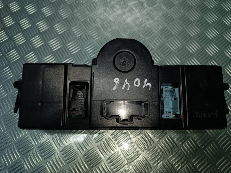 Recambio de mando climatizador para renault megane ii berlina 5p authentique referencia OEM IAM 8200312940  VALEO
