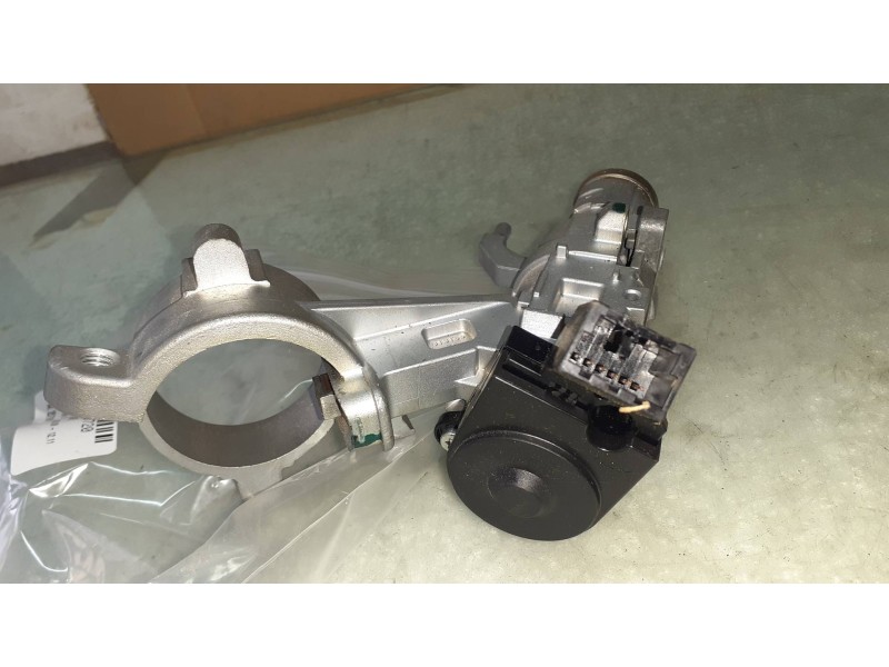 Recambio de conmutador de arranque para opel astra j lim. cosmo referencia OEM IAM 25799293 313169S4 313170S4