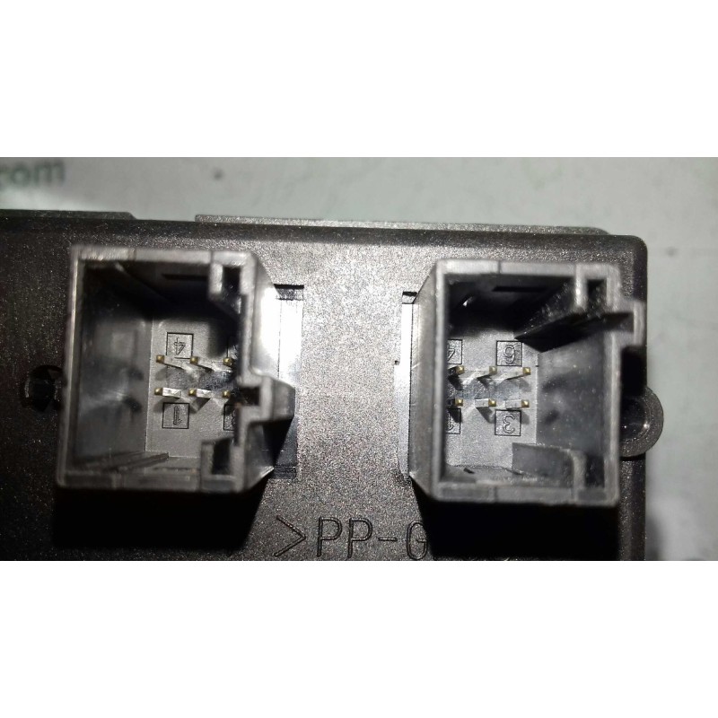 Recambio de motor elevalunas delantero derecho para citroen c4 grand picasso exclusive referencia OEM IAM 9682495580 400964D 