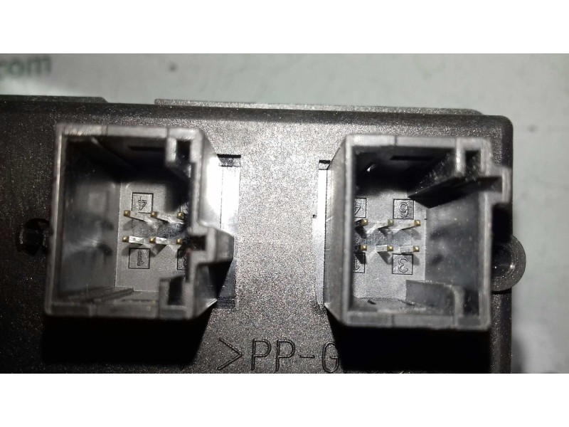 Recambio de motor elevalunas delantero derecho para citroen c4 grand picasso exclusive referencia OEM IAM 9682495580 400964D 