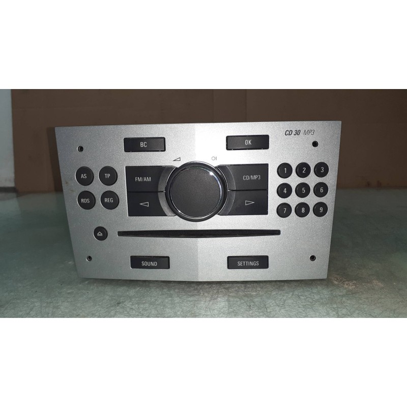 Recambio de sistema audio / radio cd para opel astra h ber. cosmo referencia OEM IAM 497316088 93169201 034451