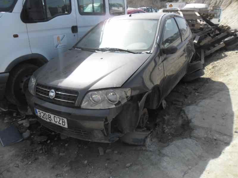 fiat punto berlina (188) del año 2004