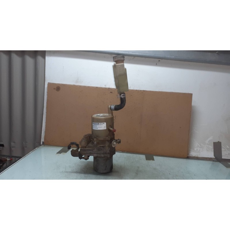 Recambio de bomba direccion para mazda 3 berlina (bk) 1.6 cd diesel cat referencia OEM IAM 995116052 03150276 