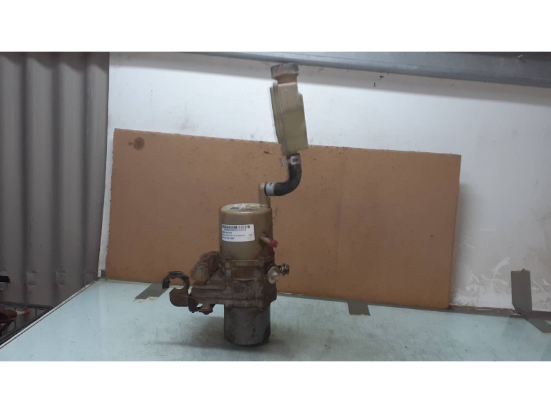 Recambio de bomba direccion para mazda 3 berlina (bk) 1.6 cd diesel cat referencia OEM IAM 995116052 03150276 