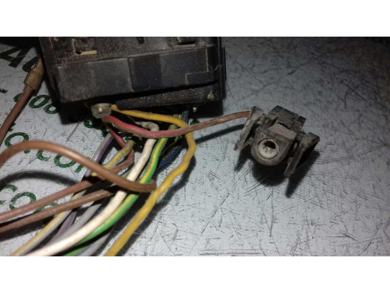 Recambio de mando intermitentes para bmw serie 5 berlina (e34) 520i (95kw) referencia OEM IAM 4460  