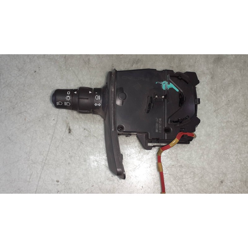 Recambio de mando intermitentes para renault clio iii 1.5 dci diesel cat referencia OEM IAM 88102001047 0023070598 DELPHI